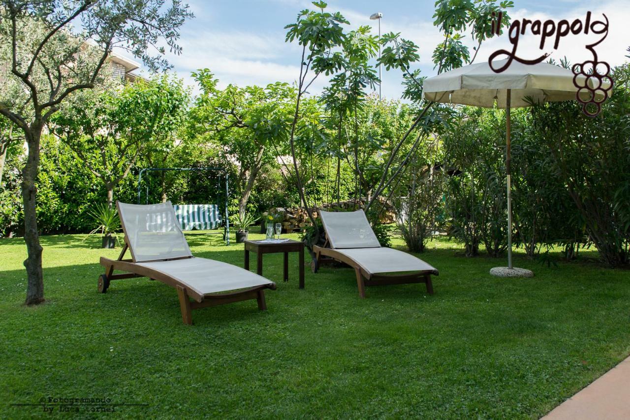 B&B Il Grappolo Foresteria Lombarda Sirmione Exterior foto