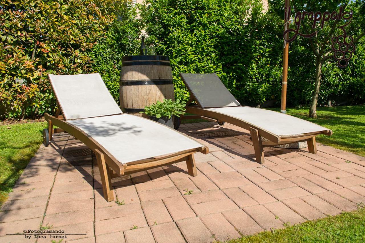 B&B Il Grappolo Foresteria Lombarda Sirmione Exterior foto