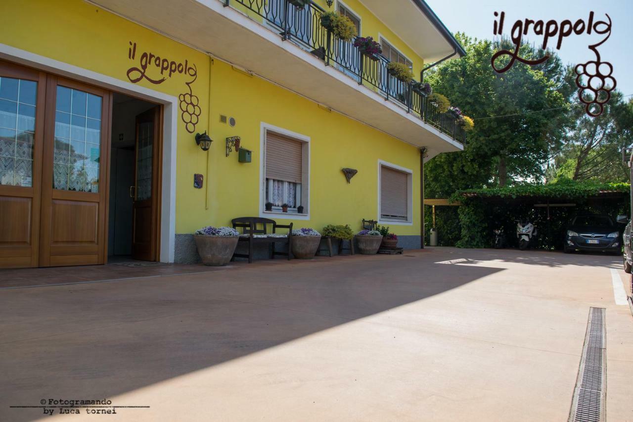 B&B Il Grappolo Foresteria Lombarda Sirmione Exterior foto