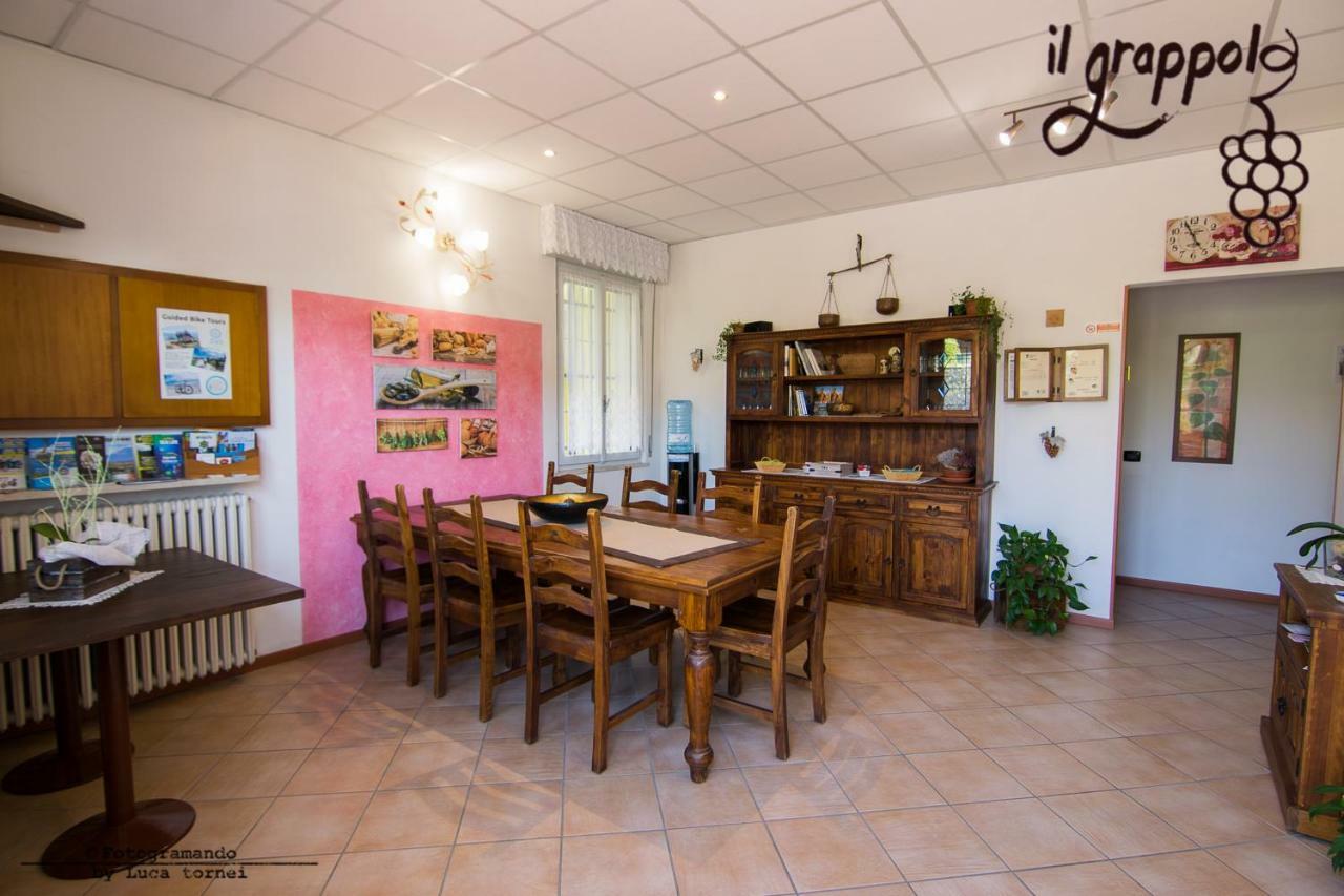 B&B Il Grappolo Foresteria Lombarda Sirmione Exterior foto